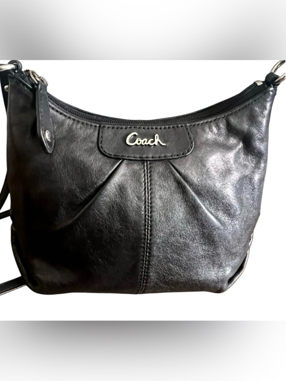 Coach Vintage Ashley Black Leather Crossbody Bag with Pleat Detail Looks New